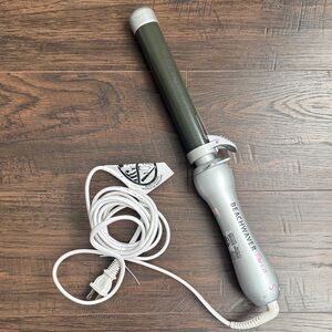 The Beachwaver Co. Silver and Black Hair Curler